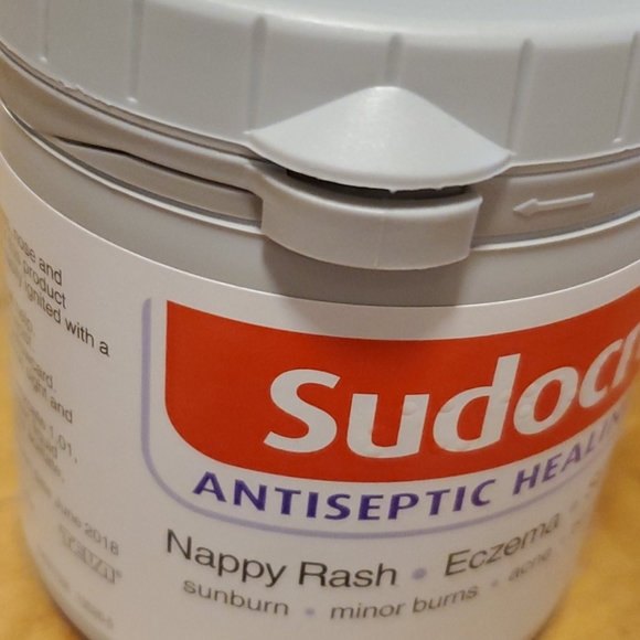 ⭐ Sudocrem (New and Sealed!) - Picture 2 of 3